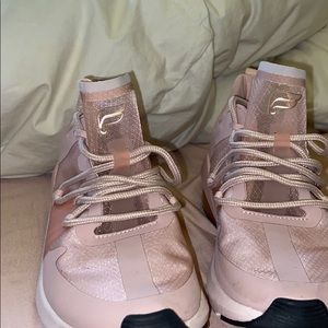 Fabletics running shoes